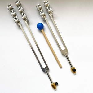 Ensemble de diapasons lestés à basse fréquence en gros 32Hz 64Hz Diapasons Otto Équipement de guérison par vibration sonore - Product Image 4