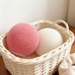 <span class=keywords><strong>Éponge</strong></span> faciale en <span class=keywords><strong>konjac</strong></span> bio avec logo personnalisé, charbon de bambou activé, gommage doux pour le visage, pour peaux grasses, sèches et sensibles, démaquillant - Product Image 3