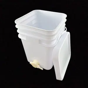 Chinabees Plastic Honing Emmer Emmer Met Honing Poort Voor Bijenteelt 5 Gallon Bijenteelt Honingcontainer Met Klep