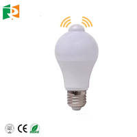 Bombilla LED Inteligente con Sensor de Movimiento para Escaleras y Patios, 12w E27/B22, Alta Luminosidad
