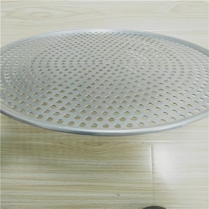 8-18 pollici di alta qualità tondino per <span class=keywords><strong>Pizza</strong></span> in legno personalizzabile con Logo piatto teglia per <span class=keywords><strong>Pizza</strong></span> <span class=keywords><strong>Set</strong></span> di utensili da cucina in alluminio perforato - Product Image 4