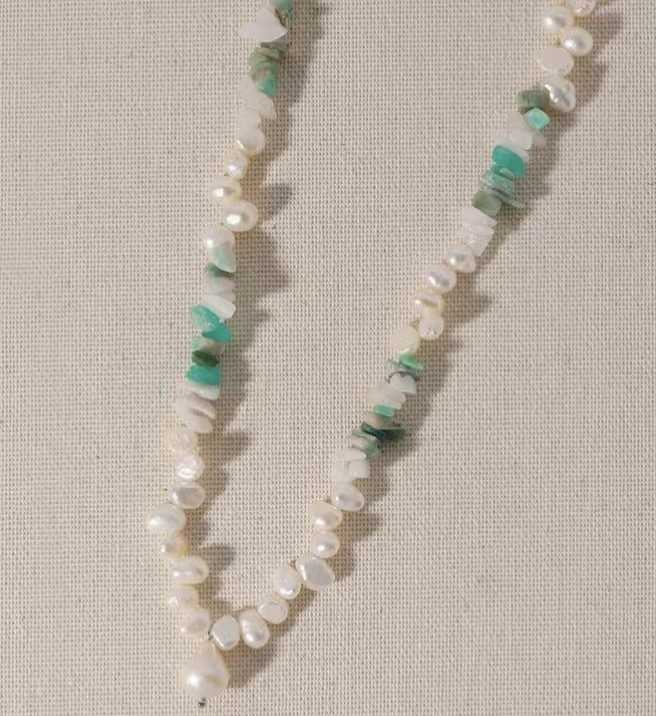 The new 925 silver French style design is niche and highend jewelry