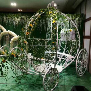 Carrozza Bianca Portatile per Feste, Decorazione e Esposizione, Carrozza Reale, Carrozza di Cenerentola, Carrozza Nuziale - Product Image 3