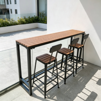 Outdoor-Hochbar-Tischset mit WPC-Holz-Kunststoff-Tischplatte und schwarzem Metallrahmen in Thekenhöhe für Terrasse, Garten, Balkon, Resort und Café