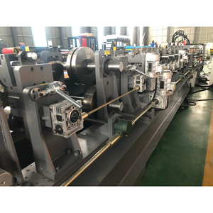 Buena calidad C Z Purlin máquina formadora de rollos precio automático 8 pulgadas <span class=keywords><strong>Cee</strong></span> y Zee bajo precio casa marco que hace la máquina - Product Image 6