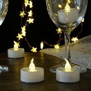 24 팩 현실적이고 밝은 깜박임 더 긴 배터리 작동 불꽃 LED 티 라이트 양초 - Product Image 4