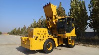 Camion malaxeur à béton diesel auto-alimenté mini SLM4000S de 4m³ de Chine, 91KW avec système hydraulique puissant pour la construction en Algérie