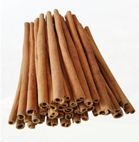 Fourniture d'usine épices aux herbes séchées entières Cassia bâtons de cannelle poivre de type anisé clous de girofle au curcuma poivre noir cardamome sel brut