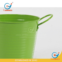 Pot de plante en métal peint en poudre verte pour la décoration de jardin