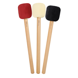 Venta al por mayor accesorios para instrumentos de percusión mango de haya 7cm cabeza de felpa <span class=keywords><strong>bombo</strong></span> palo de marcha - Product Image 1