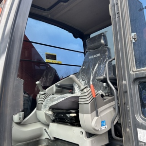 Excavadora Hidráulica Hitachi ZX200 Original de Segunda Mano, 20t, con Cucharón para Minería y Excavación en Canteras - Product Image 2