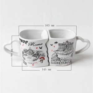 Tasse à café pour couple avec poignée en forme de cœur romantique SWT |   Tasse en céramique imprimée avec un monument de Rome |   Tasse à café ou à thé souvenir pour voyage, mug cadeau - Product Image 5