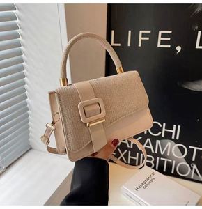 Sac à bandoulière carré en PU grande capacité pour femme, style niche, vente en gros - Product Image 3