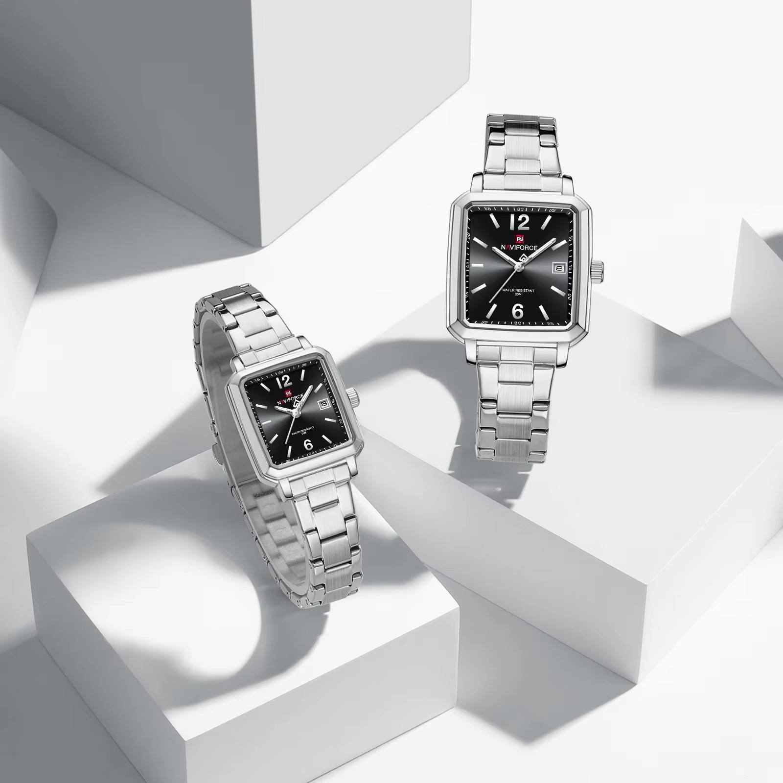 สีดำเงิน