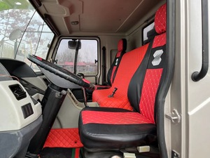 Grúa Zoomlion ZTC700 de 70 toneladas, compatible con EPA, con rendimiento estable para sitios de trabajo de ingeniería. - Product Image 5