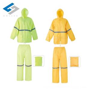 Traje Impermeable de <span class=keywords><strong>Lluvia</strong></span> 100% Poliéster PVC con Pantalones, Chaqueta con Capucha, Traje de <span class=keywords><strong>Lluvia</strong></span> Negro al por Mayor para Pesca y Golf - Product Image 3