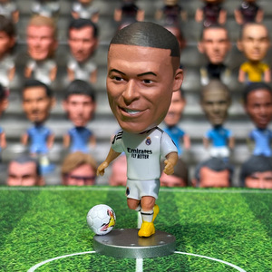 Statuette Personalizzate <span class=keywords><strong>di</strong></span> Calciatori Sportsman 2026 per Regalo Souvenir Figurine d'Azione in PVC <span class=keywords><strong>di</strong></span> Stelle del <span class=keywords><strong>Calcio</strong></span> - Product Image 2