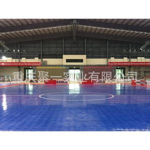 Tribune rétractable avec sièges 706 et rampes d'accès pour stade, école, terrain de sport - Product Image 2