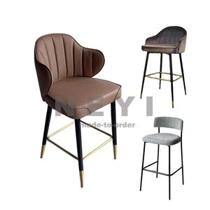 Chaise <span class=keywords><strong>de</strong></span> <span class=keywords><strong>bar</strong></span> en métal à dossier circulaire style luxe léger Foshan, tabouret <span class=keywords><strong>de</strong></span> restaurant à dossier haut pour <span class=keywords><strong>6</strong></span> hôtels, salles à manger, espaces extérieurs et centres commerciaux - Product Image 5