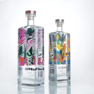 Bouteilles à liqueur en verre de haute qualité pour whisky, vodka, rhum et autres spiritueux haut de gamme avec options d'impression de logo personnalisé - Product Image 2
