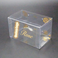 Boîte cadeau transparente écologique avec estampage doré, idéale pour les bouquets de fleurs de savon et les roses fraîches