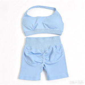 Conjunto de yoga para mujer, top sin costuras de color sólido, shorts fruncidos con efecto torcido, ajuste regular, ropa deportiva para gimnasio, top de yoga sin costuras con logo frontal. - Product Image 4