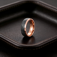 Cincin Kawin Tantalum Berlapis Emas Mawar dengan Desain Inlay untuk Pasangan
