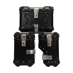 Set Bauletto Posteriore <span class=keywords><strong>e</strong></span> Valigie Laterali per <span class=keywords><strong>Moto</strong></span> Benelli Trk 502x in Lega di Alluminio <span class=keywords><strong>Accessori</strong></span> <span class=keywords><strong>Moto</strong></span> - Product Image 1