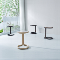 Table d'appoint moderne en marbre avec cadre en bois de frêne courbé, table d'appoint ronde, plateau en pierre naturelle, table basse pour salon, hôtel