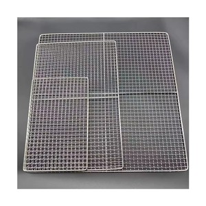 Grille de barbecue carrée en acier galvanisé jetable et épaissie pour la cuisson en extérieur, la restauration et les pique-niques - Product Image 1