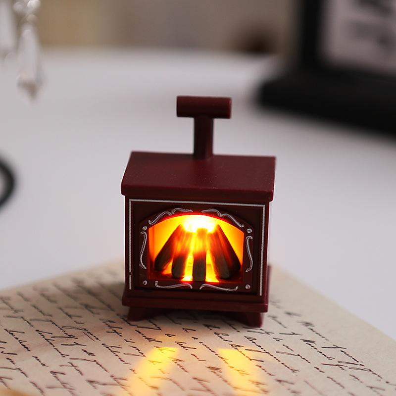 Mini cheminée rouge