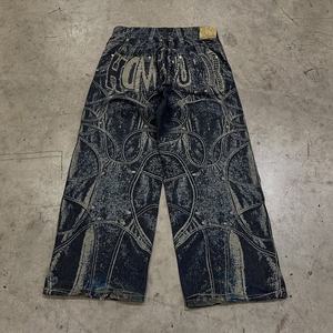 جينز رجالي مخصص بتصميم عتيق وفضفاض بخصر منخفض وطباعة ليزر وساق واسعة للرجال - Product Image 6