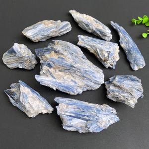 <span class=keywords><strong>Cyanite</strong></span> de pierres précieuses brutes naturelles Kyanite Spécimen minéral Kyanite bleue brute - Product Image 1