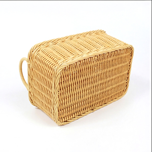 Panier multifonction en plastique PP tressé imitation rotin pour organiser les couverts, le pain, les aliments, les desserts et les fruits sur le bureau - Product Image 2