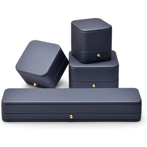 Caja de regalo para colgante de collar de cuero premium, caja de joyería con interior de terciopelo, personalizable según las necesidades. - Product Image 5