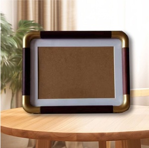 Nuova Cornice Fotografica in <span class=keywords><strong>Legno</strong></span> Massello Stile Cinese con Angoli Arrotondati per Calligrafia e Esposizione Artistica - Elegante Decorazione da Scrivania con Dettagli in Ottone - Product Image 6