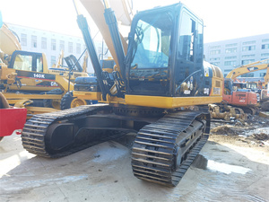Excavatrice hydraulique d'occasion Caterpillar CAT 324D 24 tonnes, modèle classique, état impeccable, grande quantité disponible à la vente. - Product Image 3