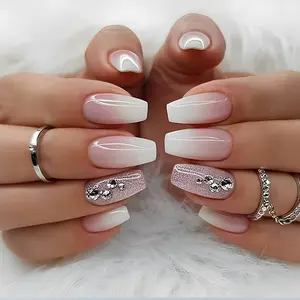 24 Stuks Pers Op Nagels Draagbare Nep Roze Gradiënt Glitter Vlinder Steentjes Valse Nagel Volledige Cover Acryl Nagel Tips