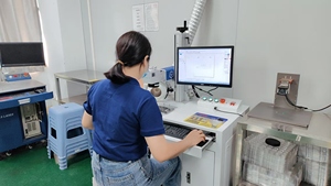 Tùy chỉnh-thực hiện <span class=keywords><strong>CNC</strong></span> biến phay và gỗ phần thiết kế <span class=keywords><strong>CNC</strong></span> chế biến gỗ Máy dịch vụ nhà máy cho phép giao hàng nhanh chóng - Product Image 5