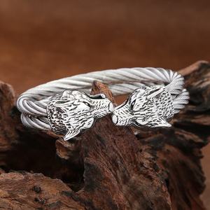 กำไลข้อมือสแตนเลสสตีลแบบกำหนดเอง ลายหัวหมาป่าสไตล์ไวกิ้ง สำหรับผู้ชาย ทนทาน หรูหรา สไตล์ไบค์เกอร์ คุณภาพสูง วินเทจ โกธิค - Product Image 5