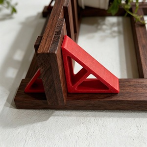 <span class=keywords><strong>Supporto</strong></span> triangolare cavo ispessito stampato in 3D. Elevata capacità di carico. <span class=keywords><strong>Supporto</strong></span> per Scaffale in Plastica Triangolare - Product Image 4