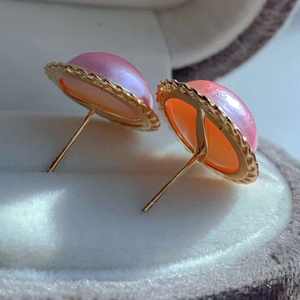Boucles d'oreilles en perles Mabe roses d'eau de mer, plaquées or, clous ronds, bijoux élégants pour femmes - Product Image 2