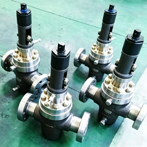Équipement de contrôle de puits standard à portes extensibles pour le contrôle de pression et les collecteurs de gaz et de liquides des pipelines de champs pétrolifères - Product Image 1