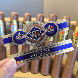 טבעות סיגרים מנייר דביק הולוגרפי עם הדפסה אישית, הטבעה בחום בנייר זהב 24 קראט - Product Image 2