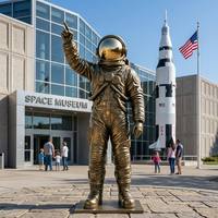 Estatua de Astronauta de Bronce Antiguo con Casco Dorado para Plaza de Campus Aeroespacial Universitario, Estatua de Bronce