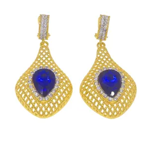 Yulaili 가장 인기있는 새로운 우아하고 세련된 18K 골드 홍화 세트 블루 다이아몬드 클램프 여성용 귀걸이 럭셔리