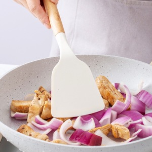Set di Spatole in Silicone Antiaderenti con Manici Grandi in Legno Arrotondati per Cucinare, Mescolare e Raschiare - Product Image 2