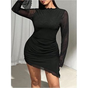 Vestido ajustado de mujer con manga larga acampanada, malla transparente, asimétrico, mini, para club, cintura natural, escote festoneado, tela de gasa - Product Image 3