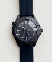 Luxuriöse Vintage Moderne Automatische Mechanische Herrenuhr mit Schwarzem Kautschukarmband, Keramik-Lünette und Edelstahlgehäuse in Schwarz