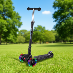 Monopattino Kicoo Kick Push a 3 ruote pieghevole in acciaio per bambini, con ruote in PU, manubrio illuminato e altezza regolabile - Product Image 2